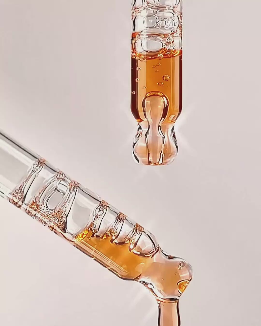serum z witaminą C, serum z peptydami, serum z kwasem ferulowym,serum antyoksydacyjne, serum ujędrniające, serum z witaminą C ranking, serum wegańskie, serum przeciwzmarszczkowe, serum rozświetlające, serum na dzień, serum do cery dojrzałej, serum do cery wrażliwej, serum do cery suchej, najlepsze serum do twarzy, serum dla kobiet w ciąży, pielęgnacja z witaminą C, Sunrise Serum, Say hi serum.